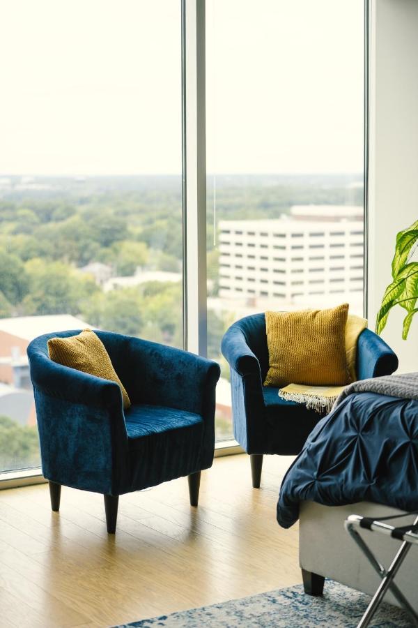 Upscale Downtown High-Rise Raleigh Exterior photo